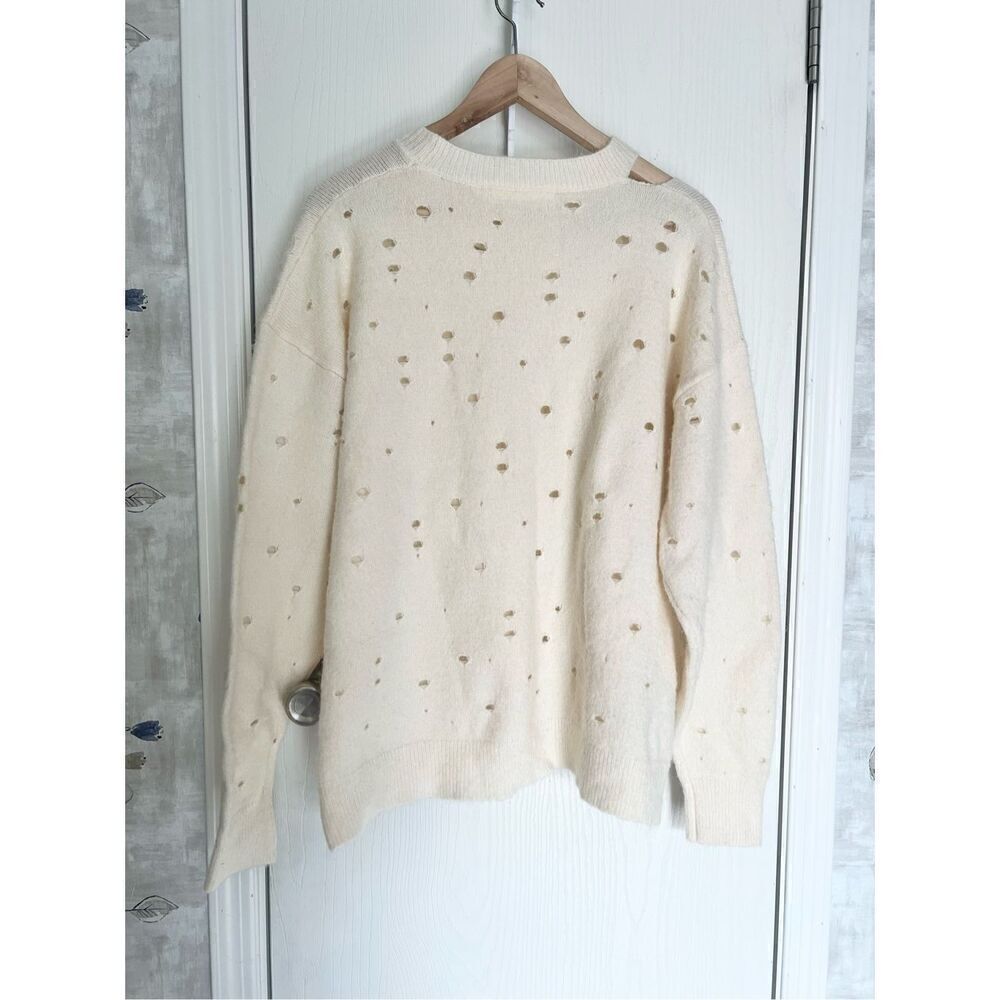 ASTR The Label Sweater - Picture 2 of 5
